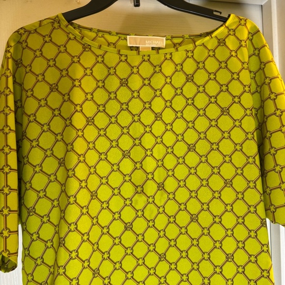 MICHAEL Michael Kors Short Sleeve Blouse - Picture 2 of 8